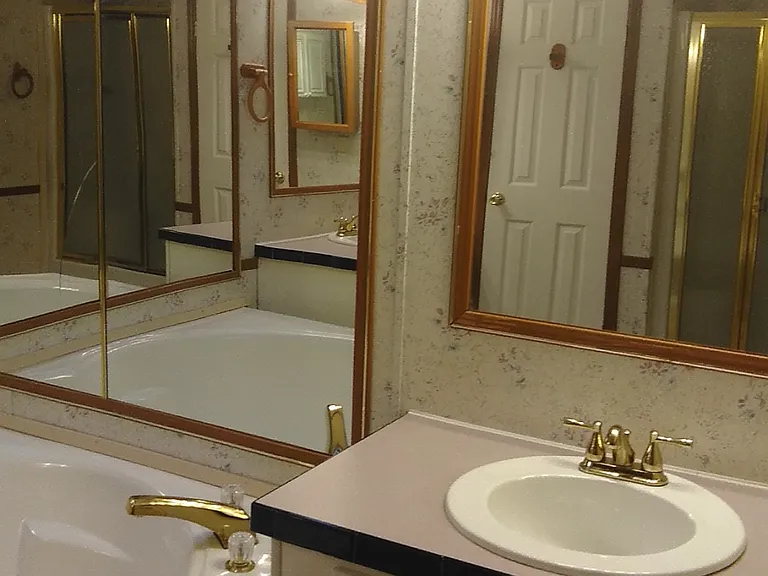 330 McClain Dr — Photo 32