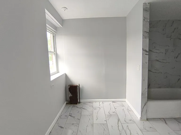 909 Park Ave #421E — Photo 16