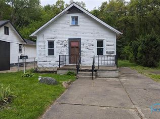 5843 Artwell Dr, Sylvania, OH 43560