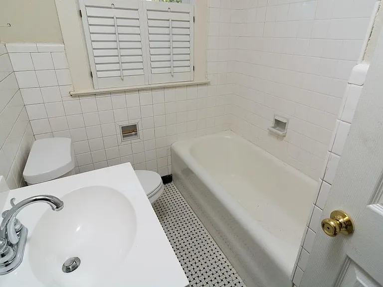 1224 Fairview Dr — Photo 7