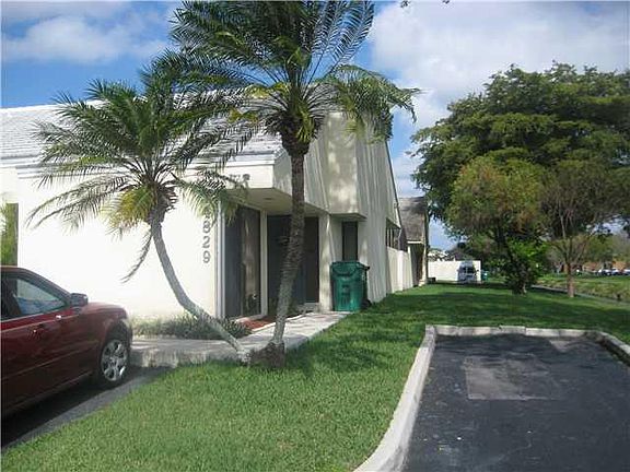 Corner lot. 2 parking spaces