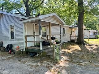 4th image of 615 Dallas Ct