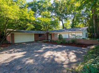 1242 Oak Ridge Dr, South Bend, IN 46617