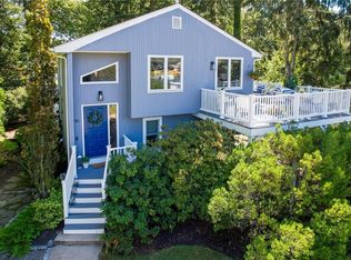 85 N River Dr, Narragansett, RI 02882