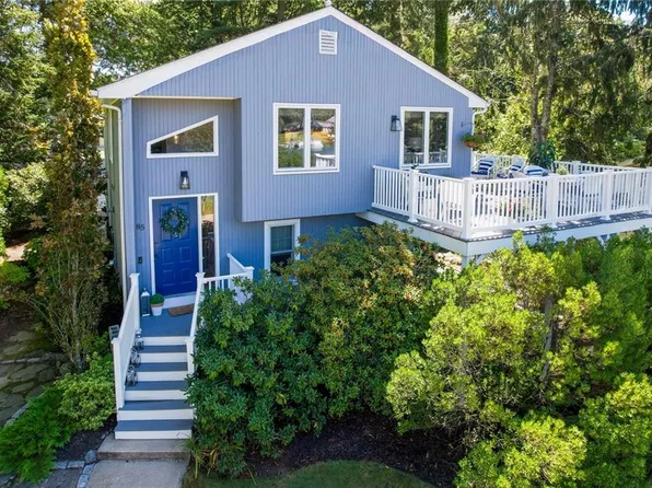 85 N River Dr, Narragansett, RI 02882