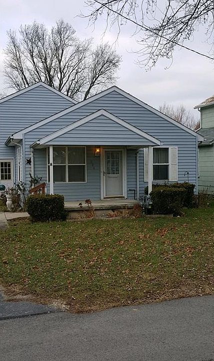 1st image of 206 W Poplar St