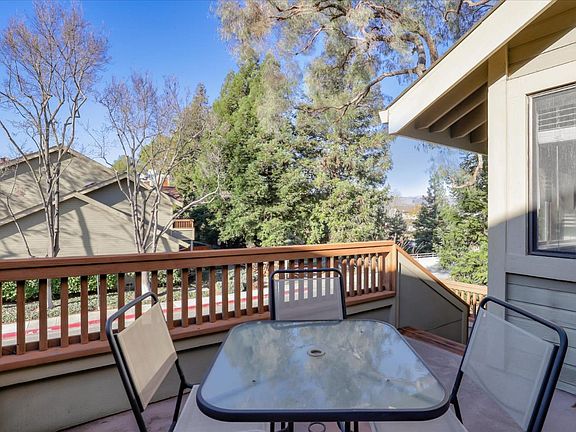 3rd image of 17960 Hillwood Ln