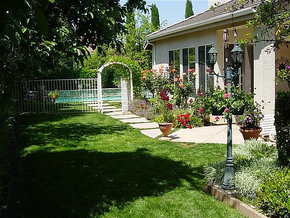 side yard