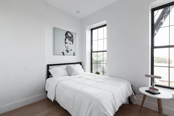 Rented by Rennit Inc. | media 33