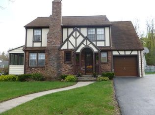 255 May St, Worcester, MA 01602