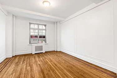 208 West 23rd Street, #203