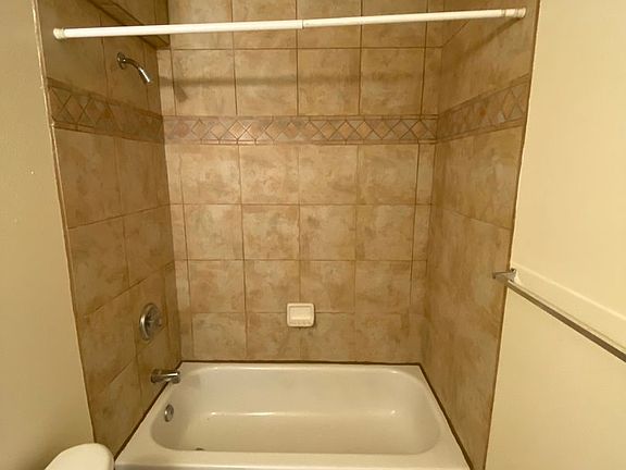 5th image of 1630 Dr Martin Luther King Jr Ave NE #16