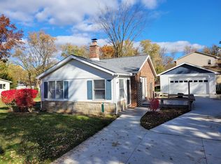 3979 Fieldview Ave, West Bloomfield, MI 48324