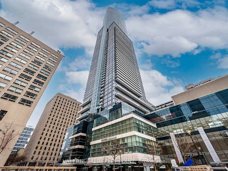 386 Yonge St #3110 — Photo 1