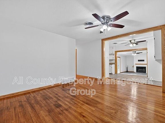 5th image of 3241 Aurora St