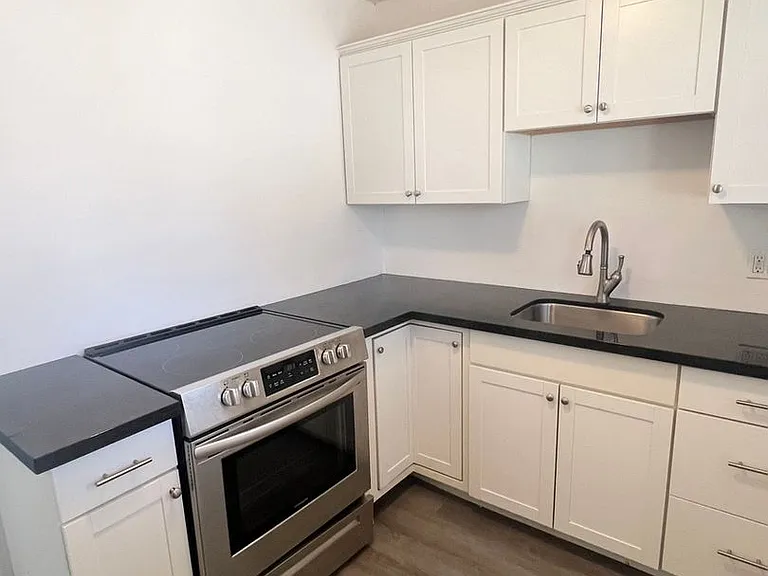 291 E Welby Ave — Photo 8