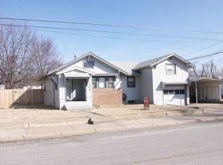 303 E Delaware St, Inman, KS 67546
