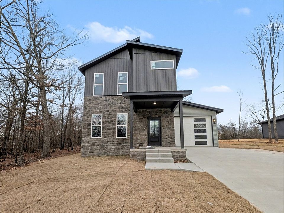 1st image of 6 Romine Pl