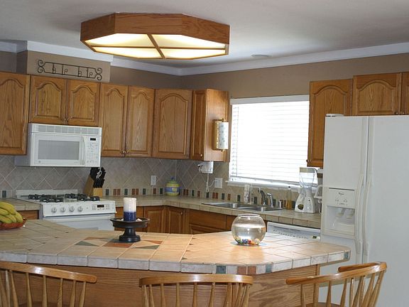 3rd image of 8783 Carolyn Ave