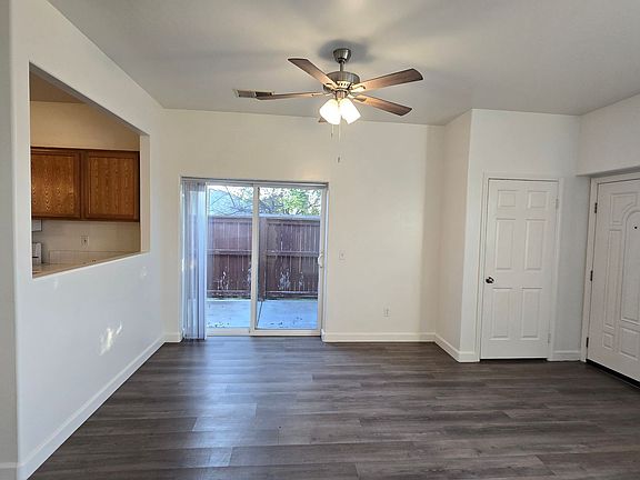 4th image of 705 Meadow Grove Ct #D
