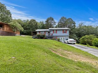 460 E Georgia Ave, Whitwell, TN 37397