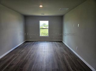 2300 NW 9th Ave, Cape Coral, FL 33993