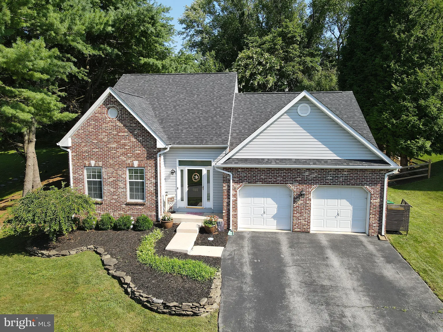 465 Haystack Dr photo 1
