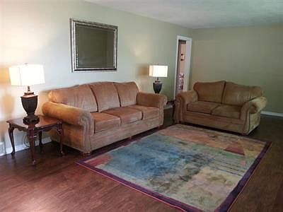 4th image of 518 S 21st St