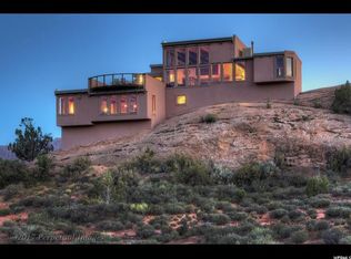 2065 Navajo Hts, Moab, UT 84532