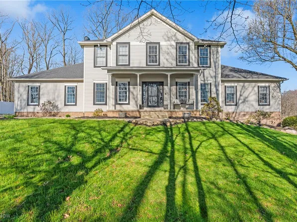 11193 Hoover Ave NW, Uniontown, OH 44685