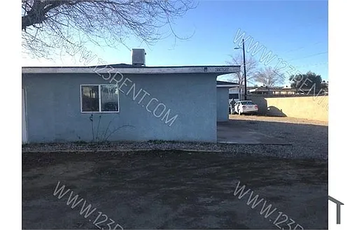 38707 11th St E Photo 1