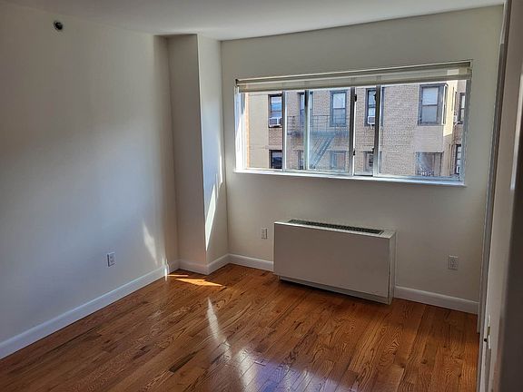 4th image of 19 Clinton St APT 601
