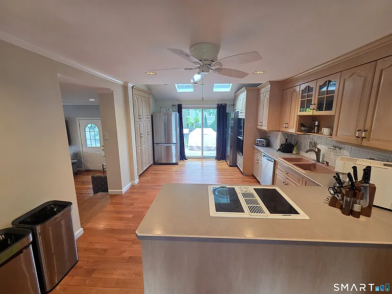 156 Fieldcrest Dr — Photo 11