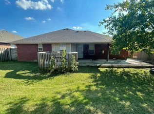 3853 W Rockwood St, Springfield, MO 65807
