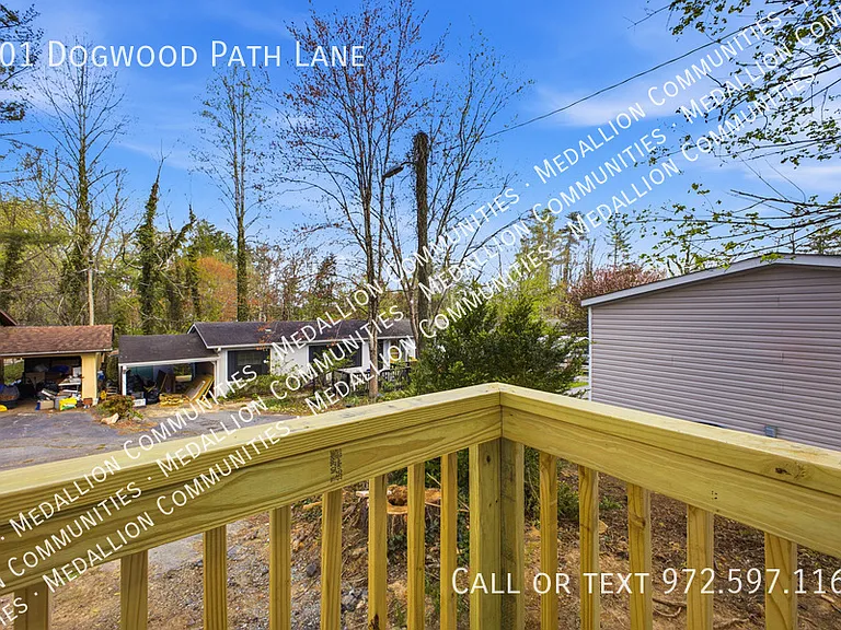 201 Dogwood Path Ln — Photo 12