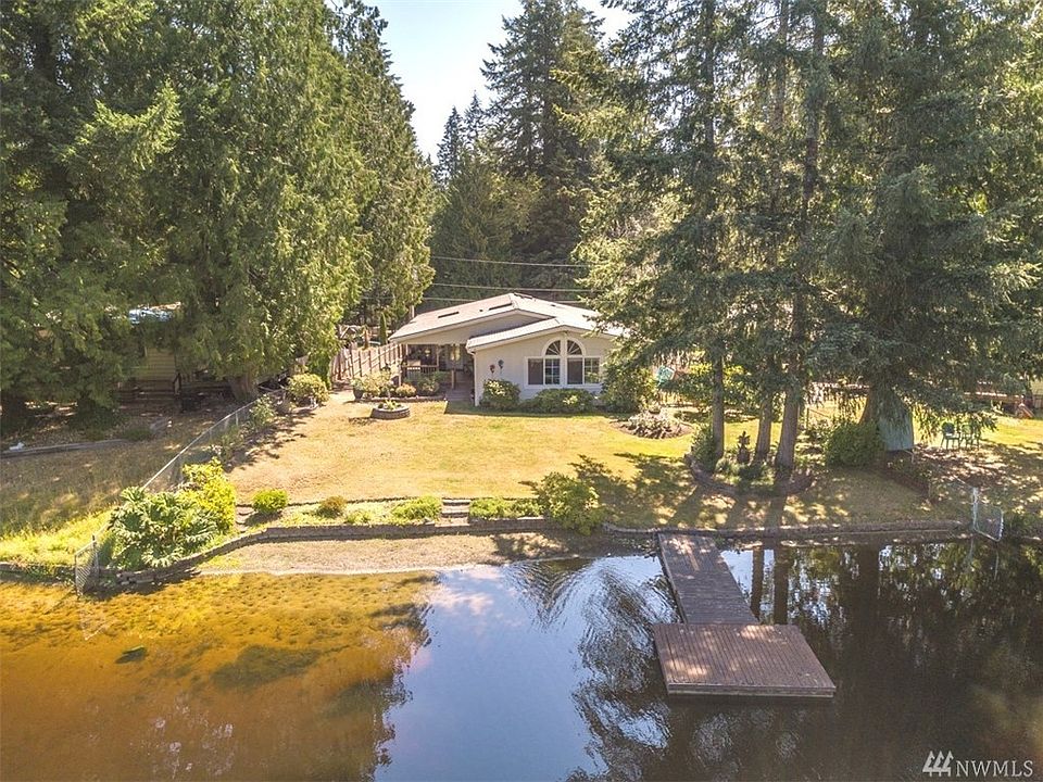 1st image of 321 E Lakeshore Dr E