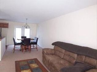 108 N Green St, McHenry, IL 60050