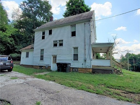 2nd image of 237 Cuyahoga St