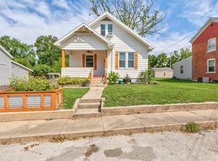 307 Roberts St, Ste Genevieve, MO 63670