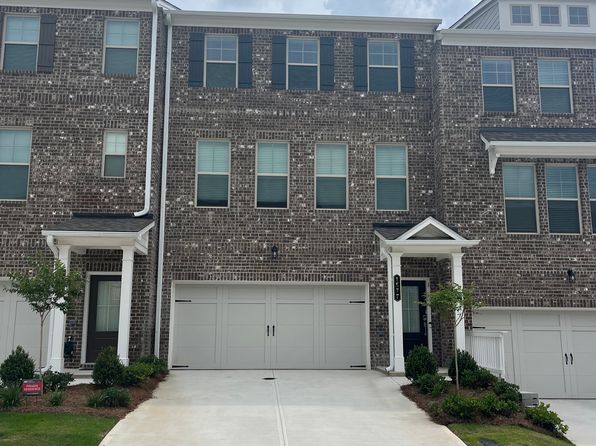 1577 Hillbrook Ct SW