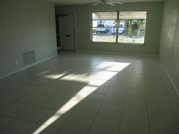 5th image of 117 Ocean Ct