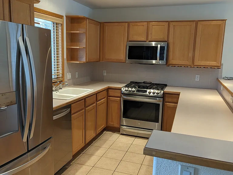 430 Belford St #C — Photo 7