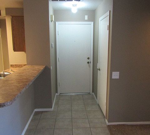 5th image of 2035 S Elm St Unit 204