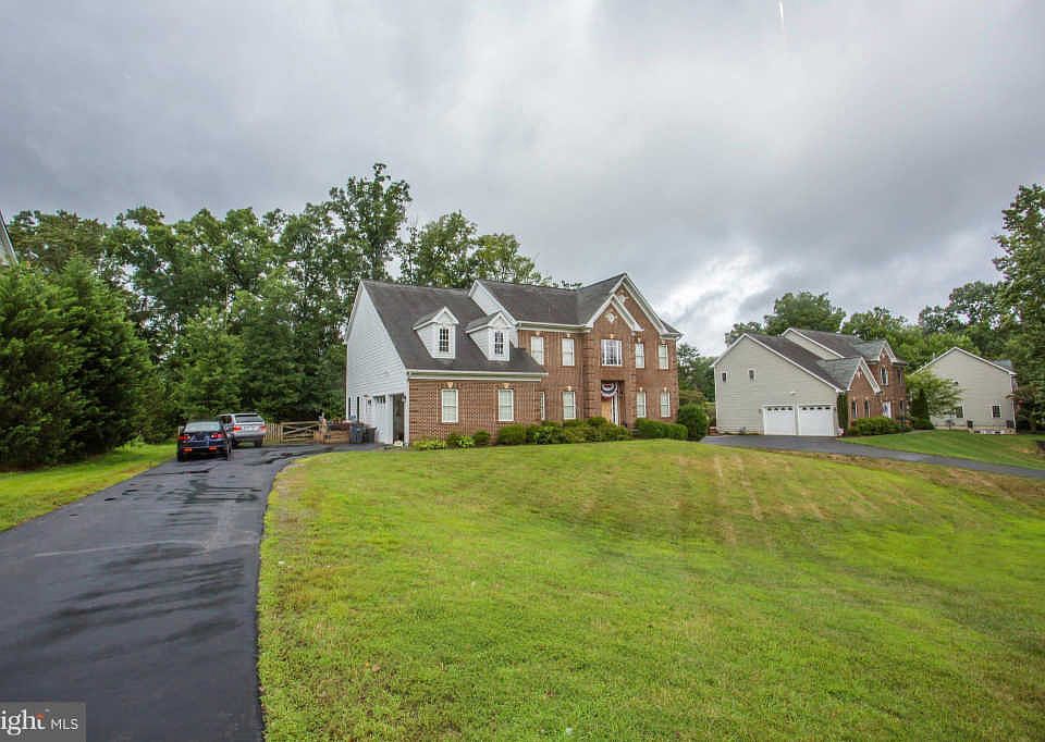 1st image of 13496 Classic Oaks Ct
