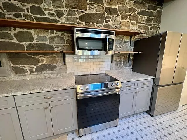 625 Royal Manor Rd #B — Photo 14