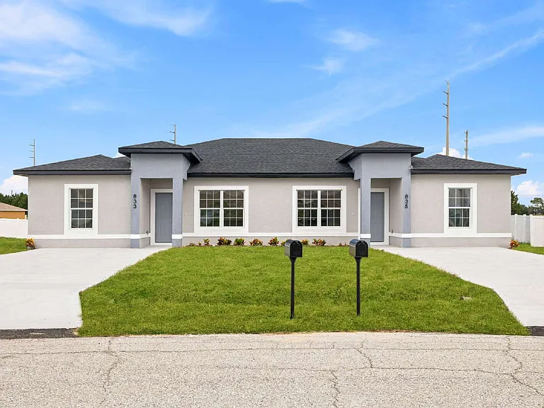 906 Fraser Dr — Photo 3