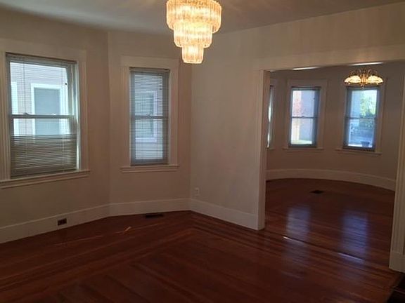 5th image of 0X Washington St #1