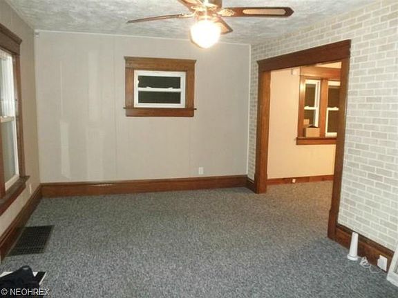 4th image of 1810 Ford Ave