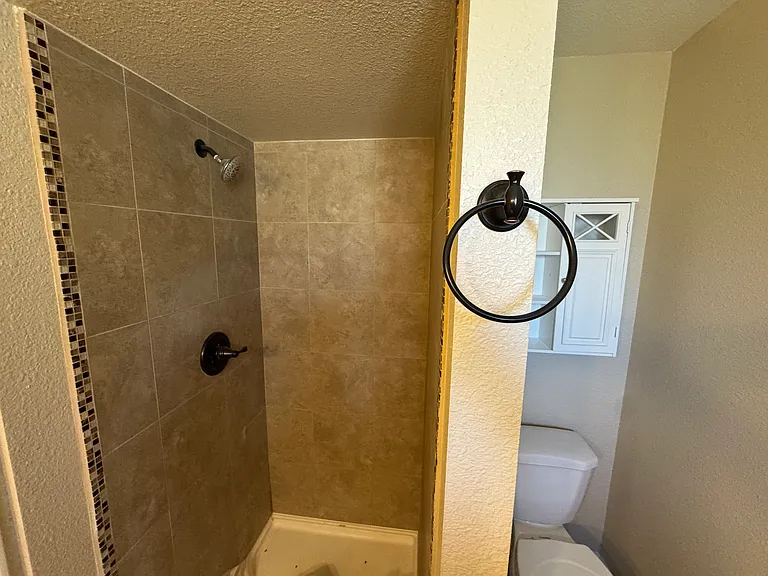 2058 E Fremont Dr — Photo 15