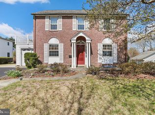 242 N Rolling Rd, Springfield, PA